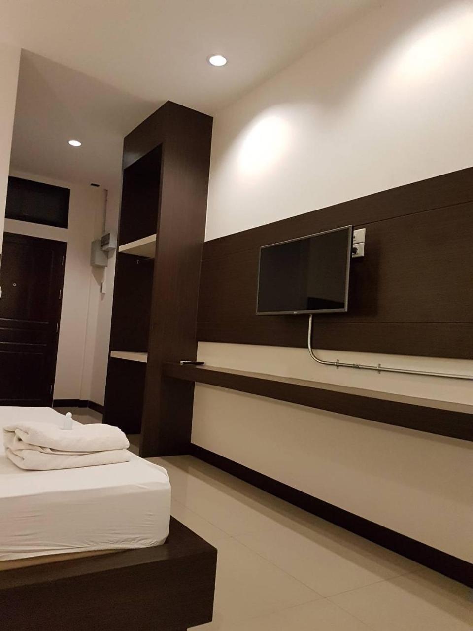 محافظة باثوم ثاني The Room 24 Resort المظهر الخارجي الصورة