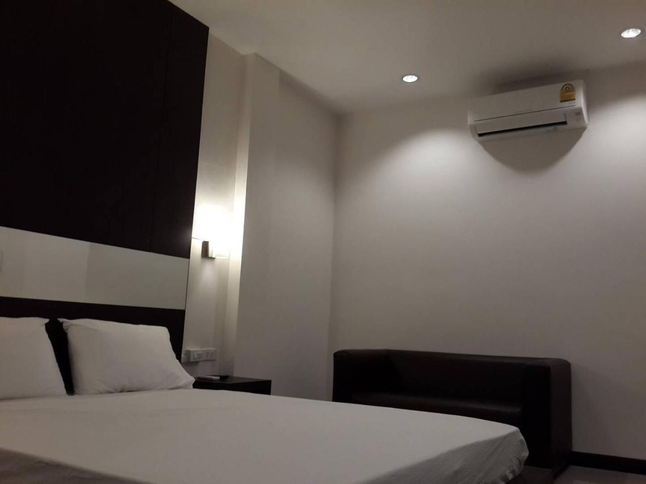 محافظة باثوم ثاني The Room 24 Resort المظهر الخارجي الصورة